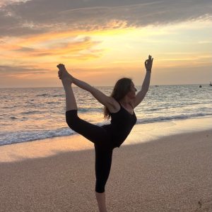 Escapada Zen: Yoga y Surf en Cantabria Agosto 2026